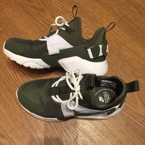 Nike Air Huarache Sneakers